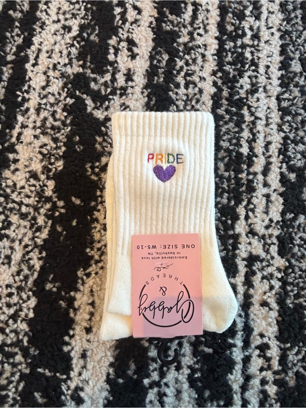 Gabby and Threads Women's Grip Socks